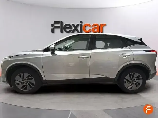 Usado Nissan Qashqai Acenta 158 CV (116 kW) 2023 Gris SUV
