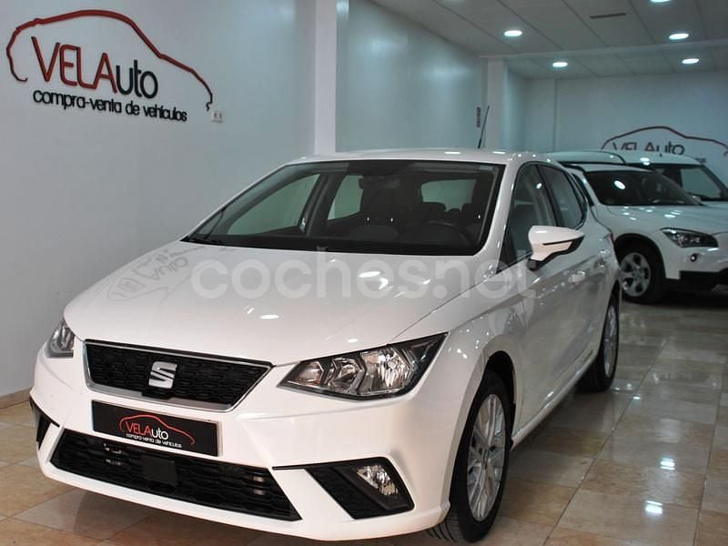 Usado Seat Ibiza Style Plus 115 CV (84 kW) 2019 Blanco Berlina
