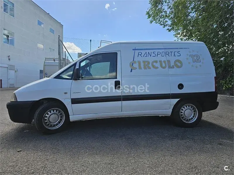 Usado Citroën Jumpy 71 CV (52 kW) 2004 Blanco Monovolumen