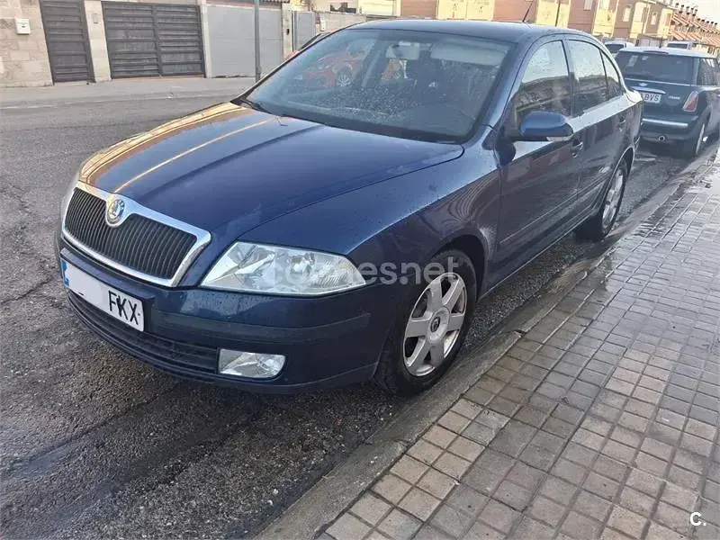Usado Skoda Octavia 105 CV (77 kW) 2007 Azul Berlina
