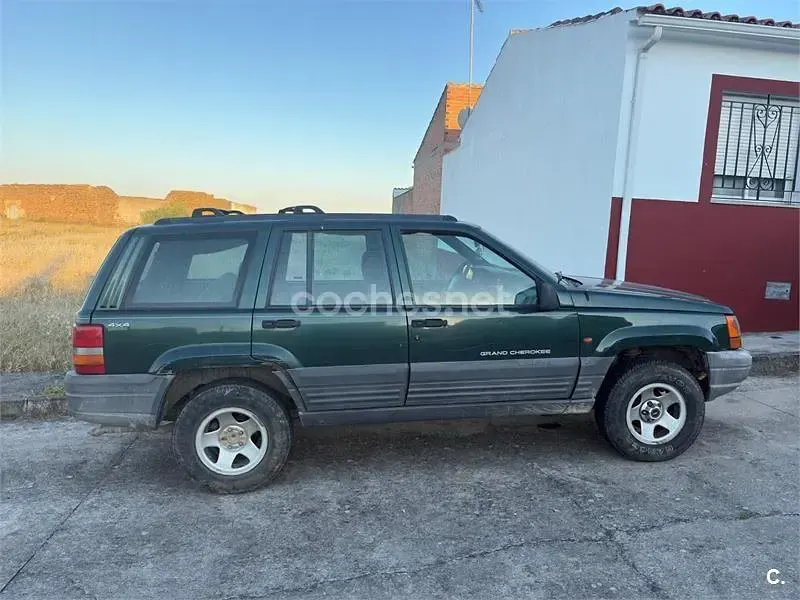 Usado Jeep Grand Cherokee Laredo 115 CV (84 kW) 1998 Verde SUV