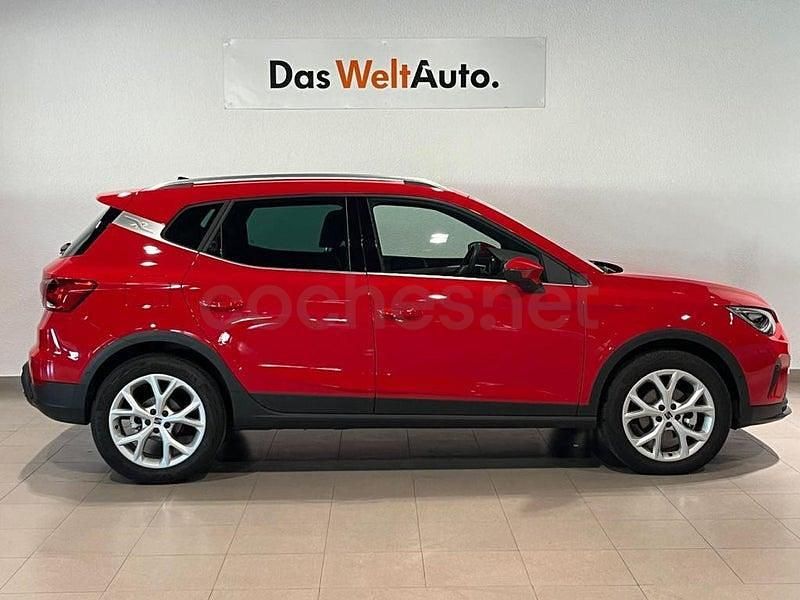 Usado Seat Arona FR 115 CV (84 kW) 2024 Rojo SUV