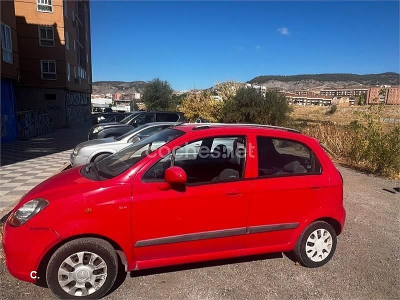 Usado Chevrolet Matiz SE 65 CV (47 kW) 2005 Rojo Utilitario