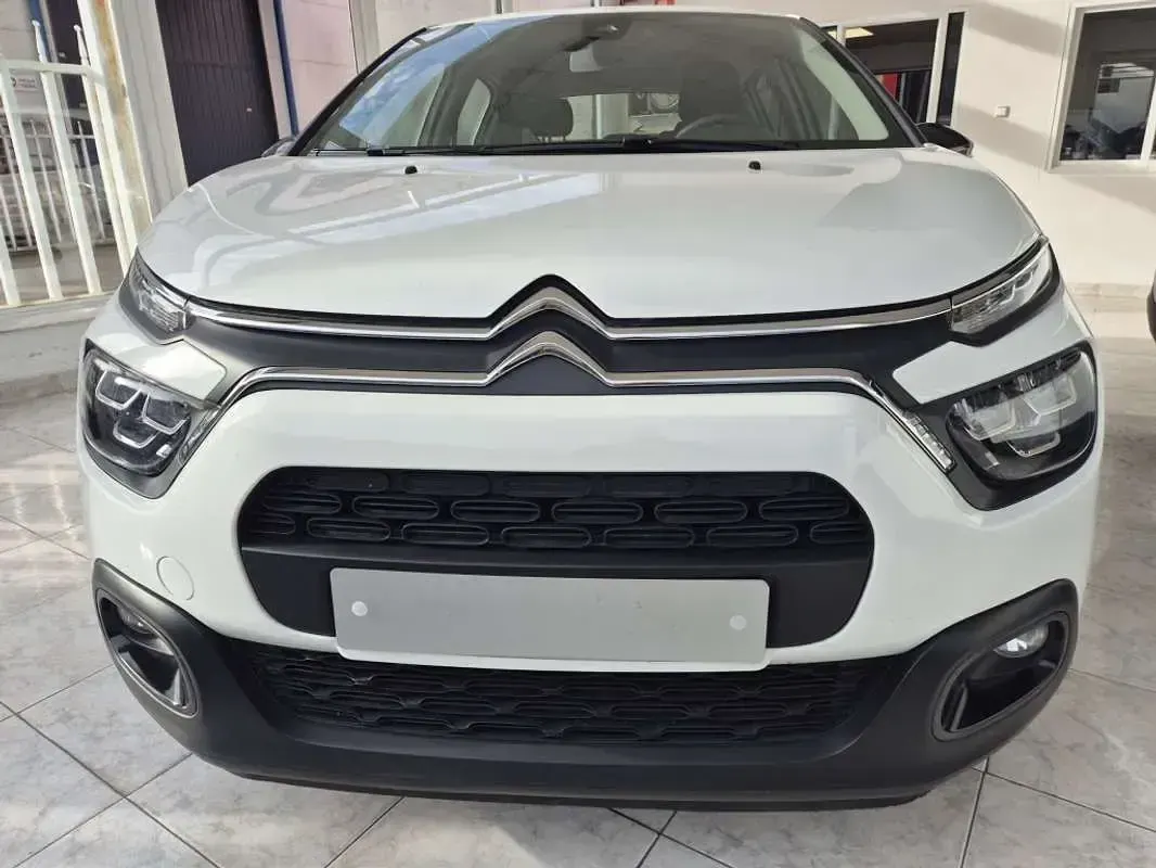 Usado Citroën C3 Feel 99 CV (72 kW) 2021 Blanco Utilitario