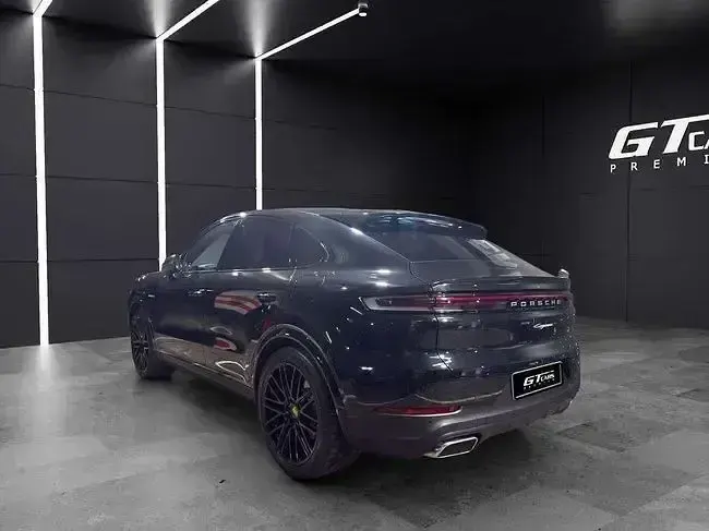 Usado Porsche Cayenne 470 CV (345 kW) 2024 Negro SUV