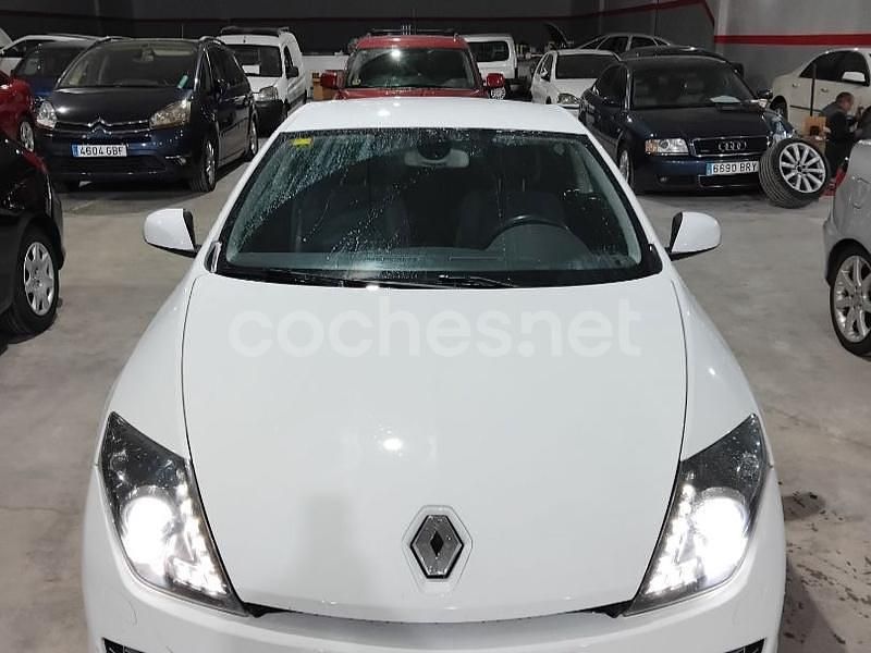 Blanco Usado 2012 Renault Laguna Coupé Coupe | 6500 € - Imagen 1/4