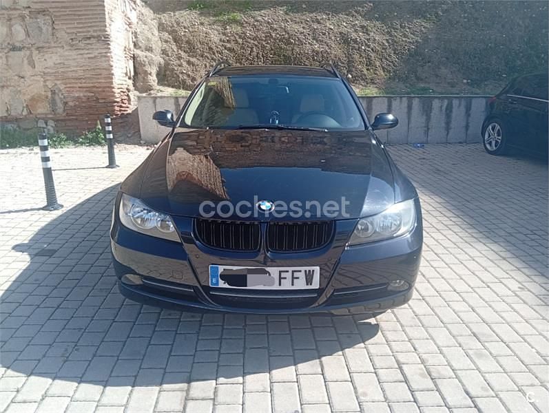Usado BMW 320 150 CV (110 kW) 2006 Negro Familiar