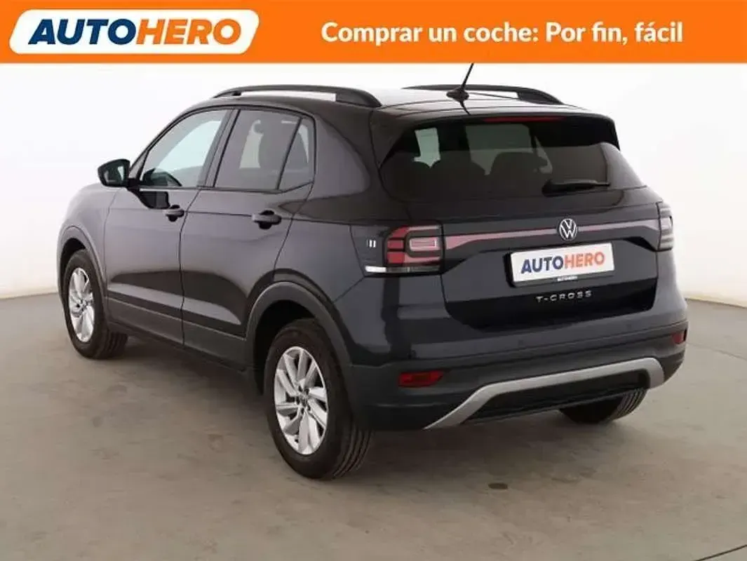 Usado VW T-Cross Advance 110 CV (80 kW) 2022 Negro SUV