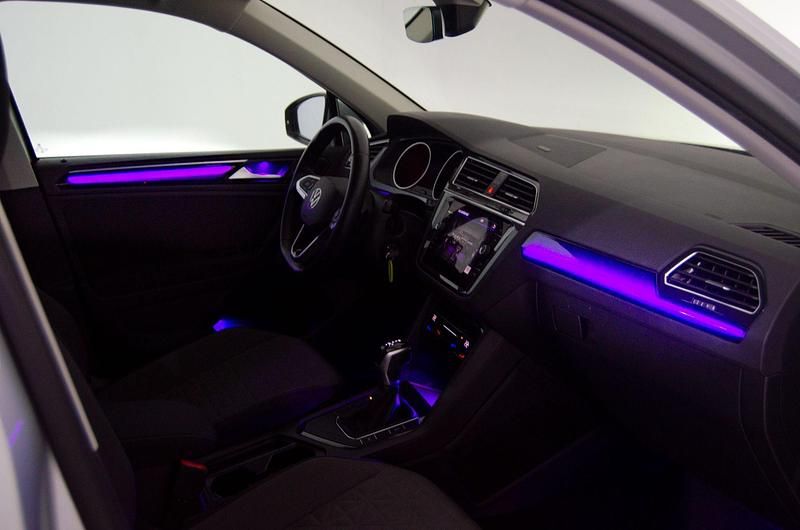 Usado VW Tiguan Life 150 CV (110 kW) 2021 Gris SUV