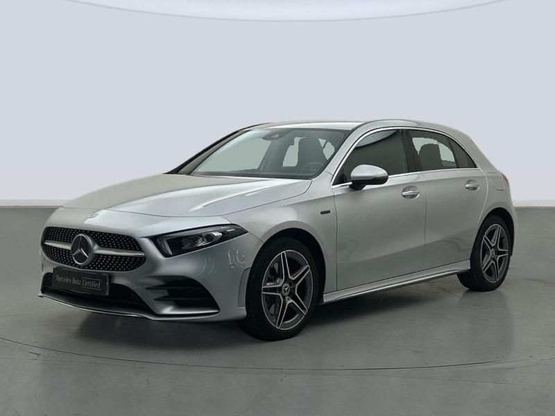 Gris plata Usado 2021 Mercedes A160 | 26.400 € (Buen precio) - Imagen 1/4