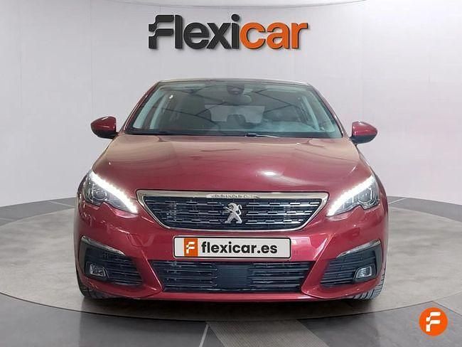 Usado Peugeot 308 Allure 130 CV (95 kW) 2018 Rojo Berlina