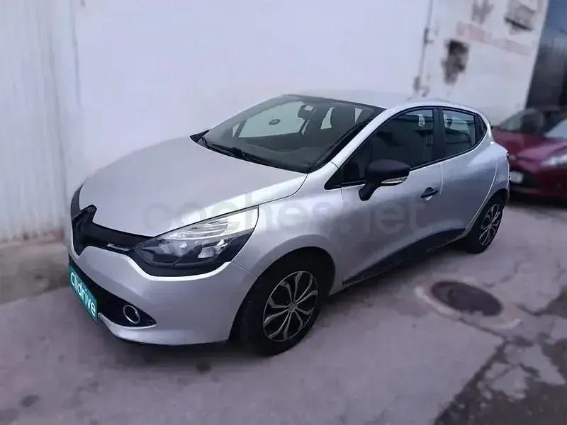 Usado Renault Clio IV Authentique 75 CV (55 kW) 2015 Gris / plata Berlina