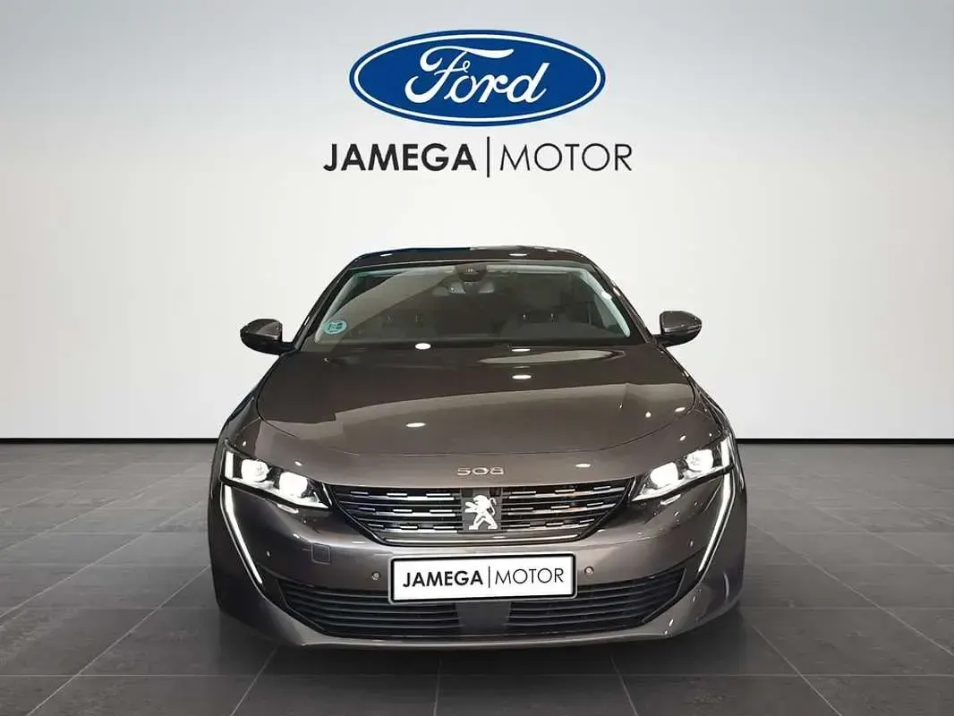 Usado Peugeot 508 Allure 131 CV (96 kW) 2022 Gris Berlina
