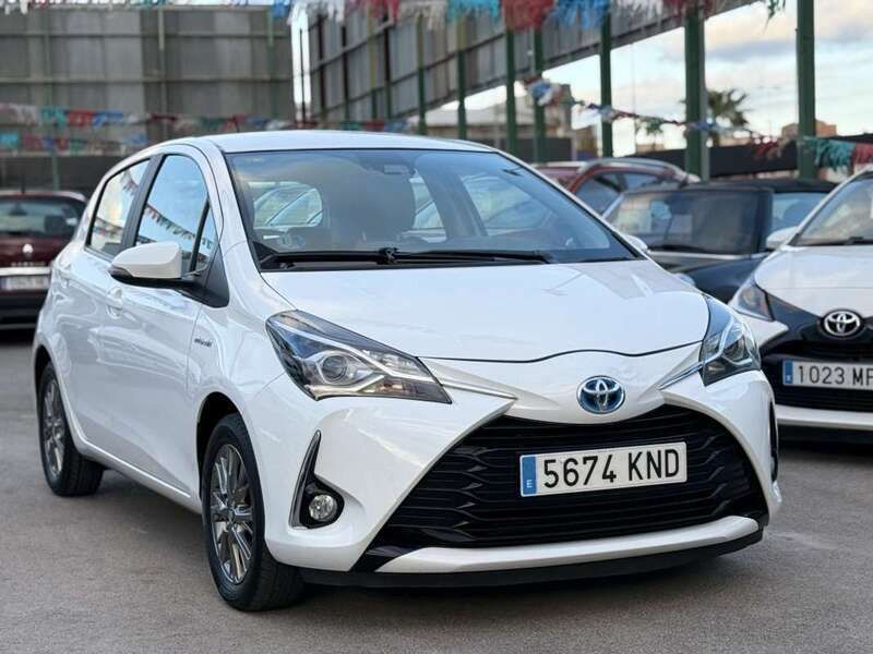 Blanco Usado 2018 Toyota Yaris Utilitario | 11.900 € - Imagen 1/4