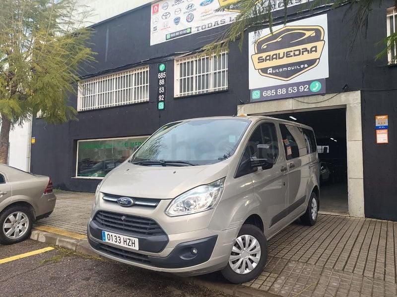 Usado Ford Tourneo Titanium 125 CV (91 kW) 2014 Beige Monovolumen