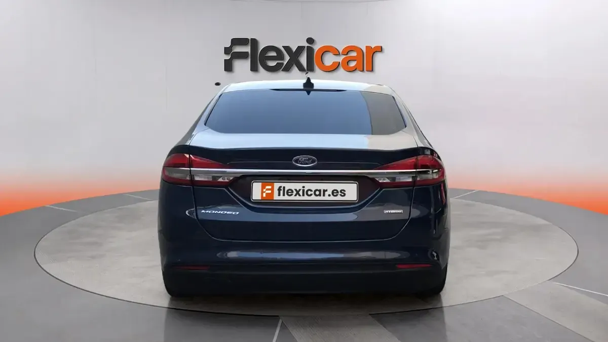 Usado Ford Mondeo ST-Line 188 CV (138 kW) 2021 Azul Familiar
