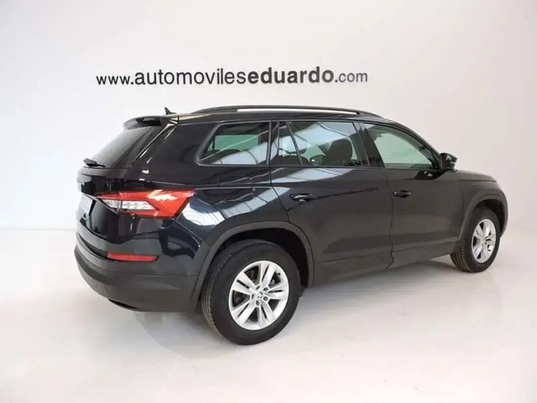 Usado Skoda Kodiaq Business Line 150 CV (110 kW) 2020 Negro SUV