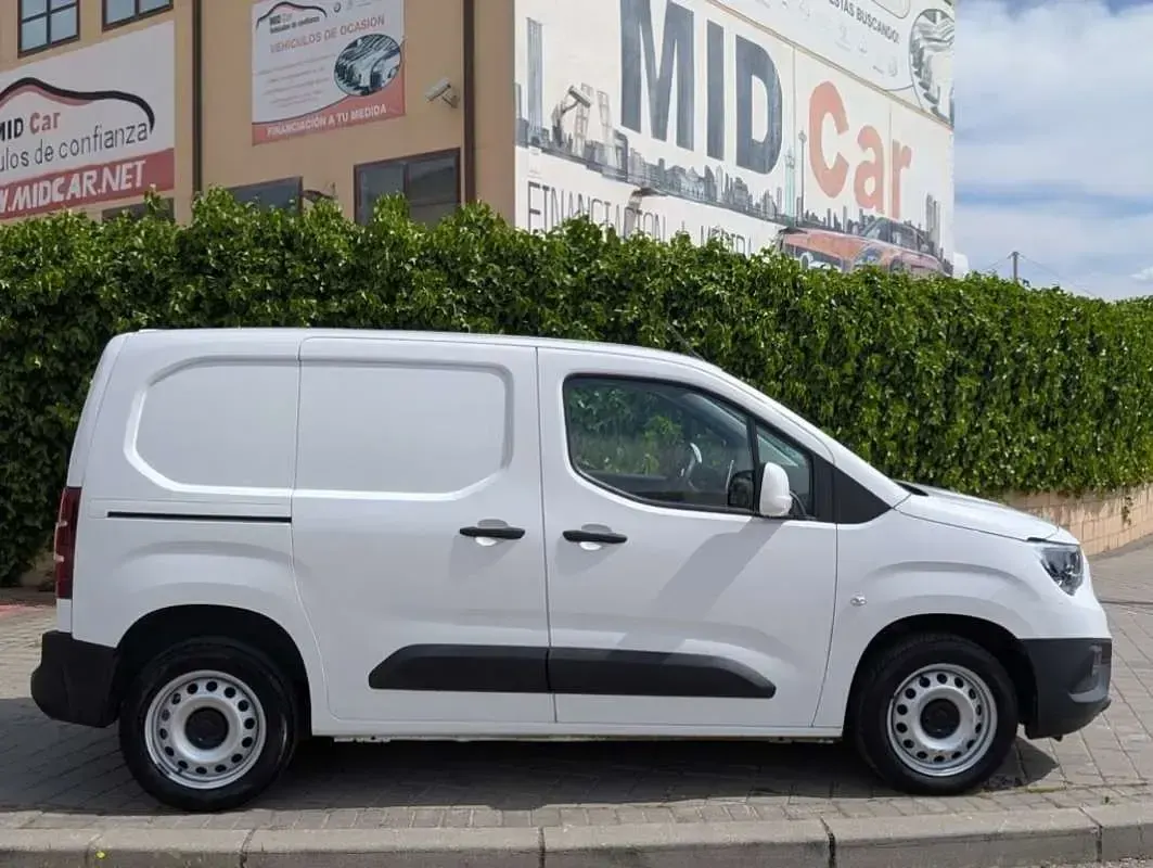 Usado Opel Combo S 99 CV (72 kW) 2020 Blanco Monovolumen
