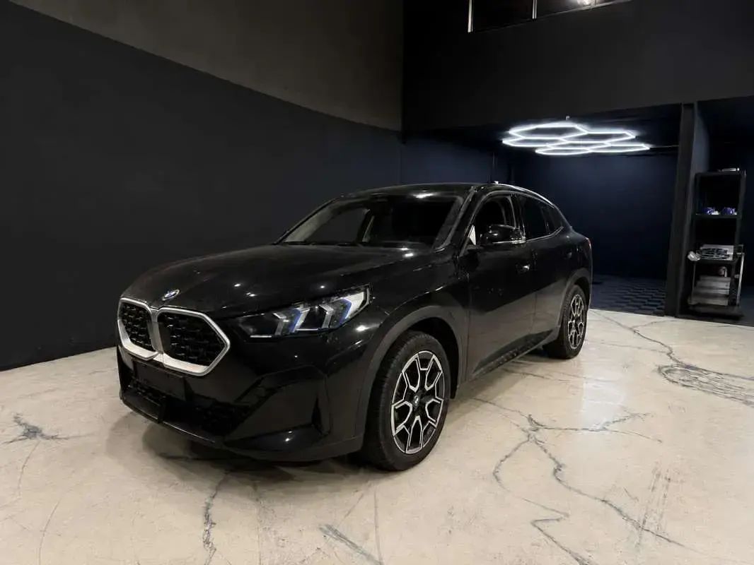 Usado BMW X2 M Sport 163 CV (119 kW) 2025 Negro SUV