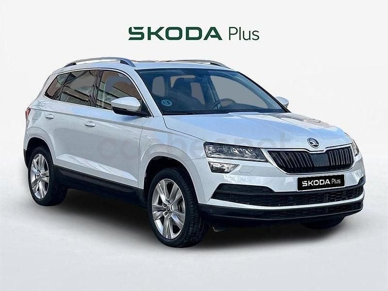 Usado Skoda Karoq Style 150 CV (110 kW) 2022 Blanco SUV