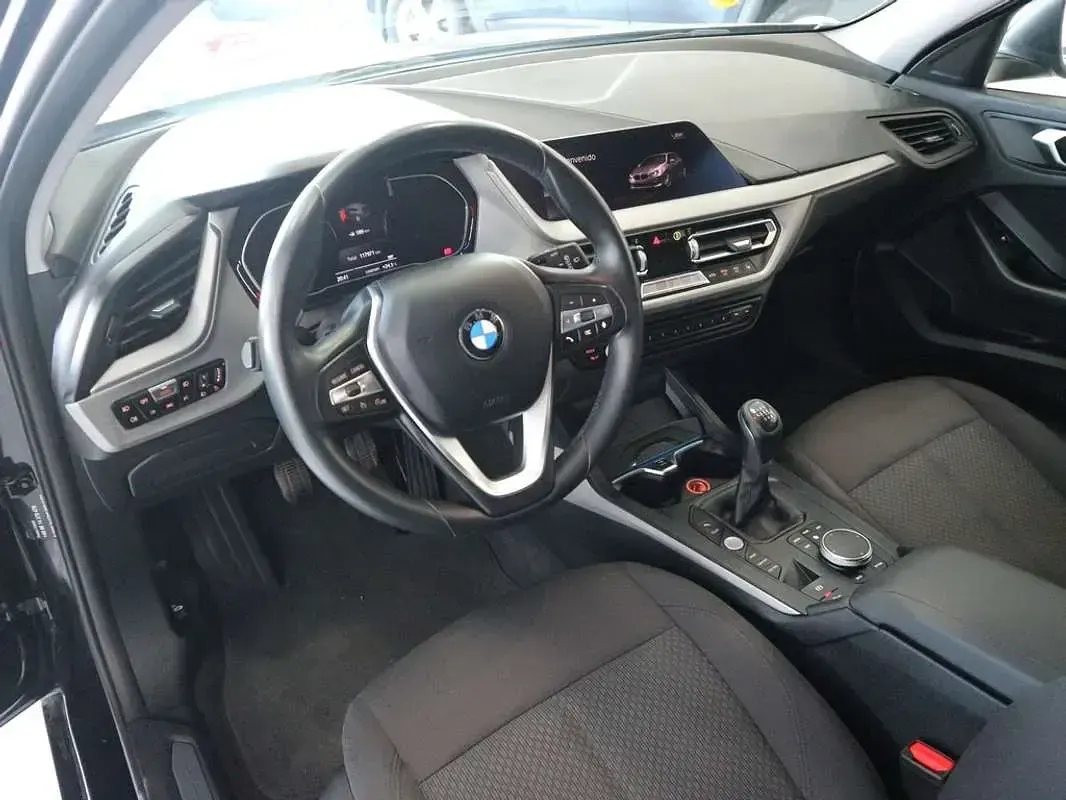 Usado BMW 118 136 CV (100 kW) 2020 Negro Utilitario
