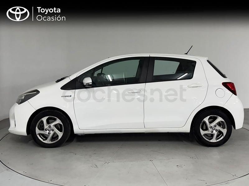 Usado Toyota Yaris Active 99 CV (72 kW) 2016 Blanco Berlina