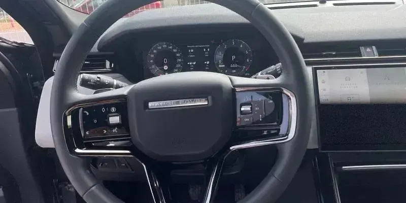 Usado Land Rover Range Rover Velar S 404 CV (297 kW) 2025 Oro SUV