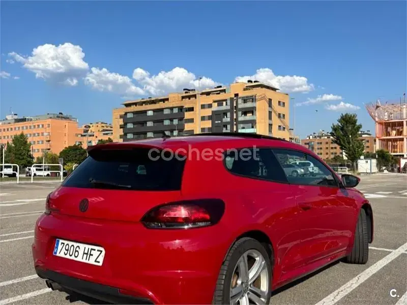 Usado VW Scirocco Edition 140 CV (102 kW) 2011 Rojo Coupe