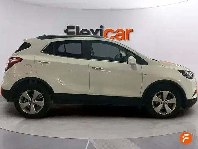 Usado Opel Mokka Selective 140 CV (102 kW) 2019 Blanco SUV