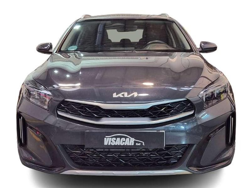 Usado Kia XCeed 101 HP (74 kW) 2024 Cinzento SUV