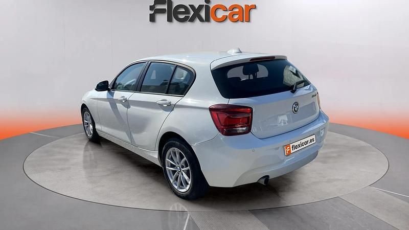 Usado BMW 116 116 CV (85 kW) 2015 Blanco Utilitario