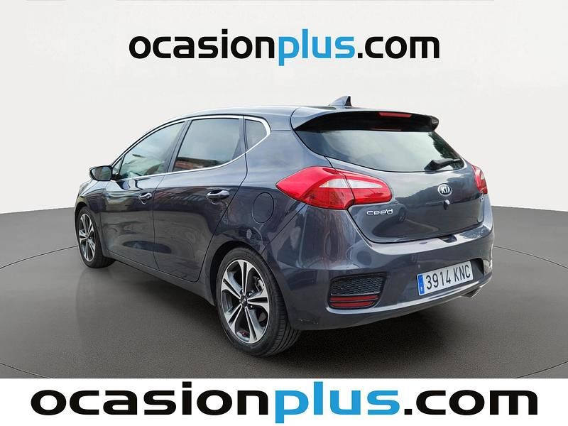Usado Kia Ceed 120 CV (88 kW) 2018 Gris Utilitario