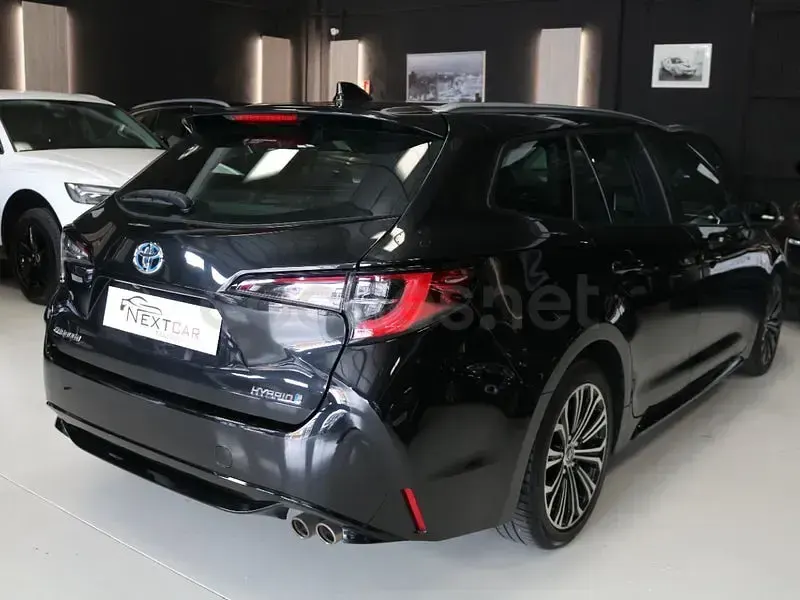 Usado Toyota Corolla Advance 180 CV (132 kW) 2020 Negro Familiar
