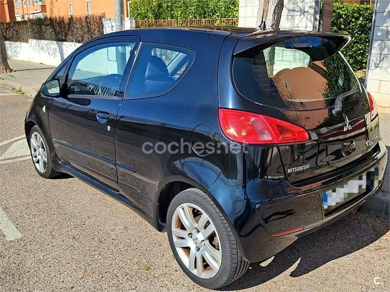 Usado Mitsubishi Colt 150 CV (110 kW) 2008 Negro Berlina
