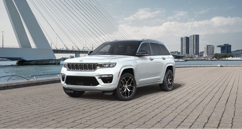 Blanco Nuevo 2024 Jeep Grand Cherokee Summit SUV | 89.100 € (Precio justo) - Imagen 1/1