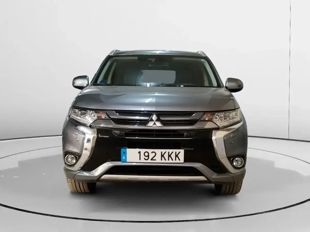 Usado Mitsubishi Outlander P-HEV 203 CV (149 kW) 2018 Gris SUV