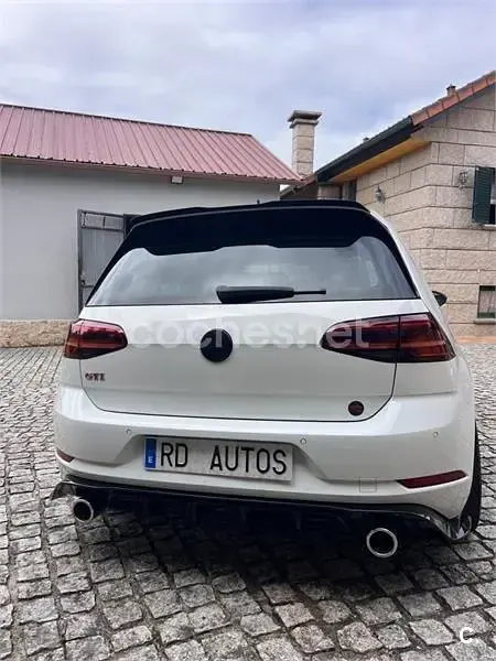 Usado VW Golf VII GTI 245 CV (180 kW) 2018 Blanco Berlina