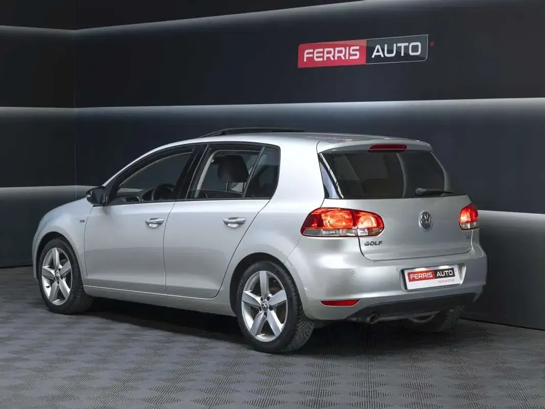 Usado VW Golf VII Advance 122 CV (89 kW) 2012 Plateado Utilitario