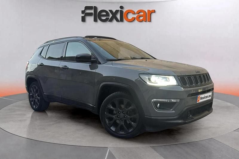 Gris Usado 2021 Jeep Compass SUV | 16.970 € (Buen precio) - Imagen 1/4