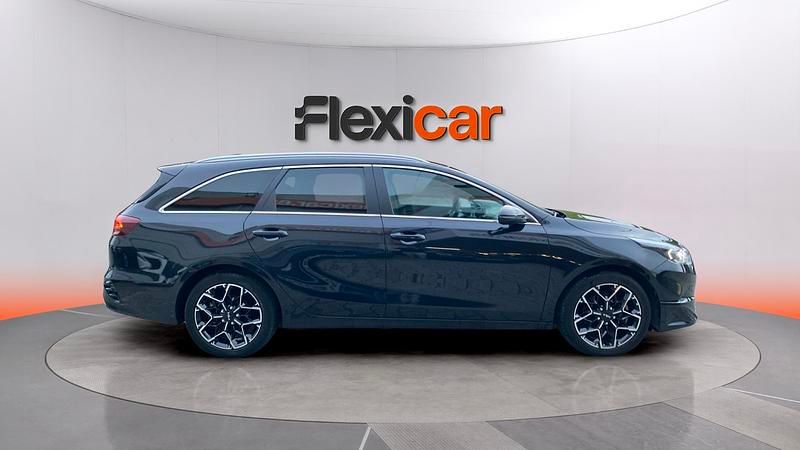 Usado Kia Ceed Style 100 CV (73 kW) 2025 Negro Utilitario