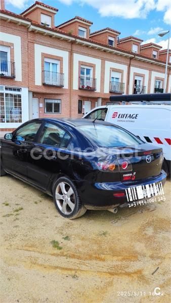 Negro Usado 2005 Mazda 3 Sportive Berlina | 2500 € (Precio justo) - Imagen 1/4