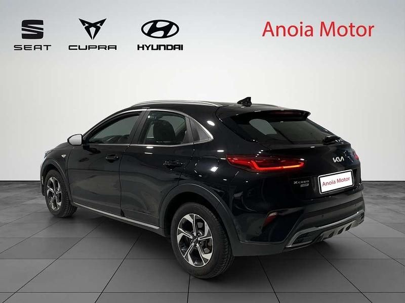 Usado Kia XCeed 140 CV (102 kW) 2024 Negro SUV