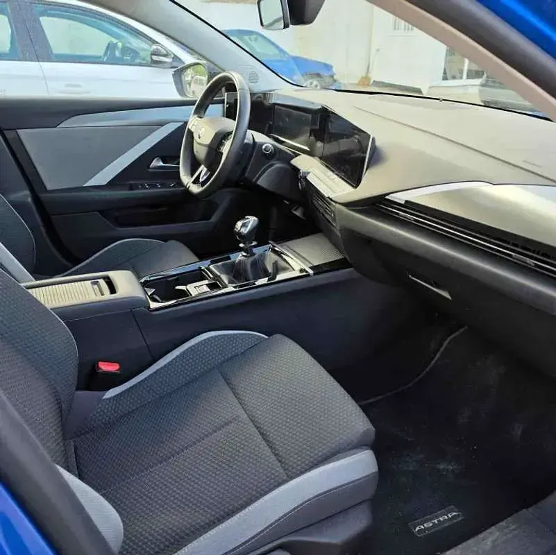 Usado Opel Astra S 110 CV (80 kW) 2019 Azul Utilitario