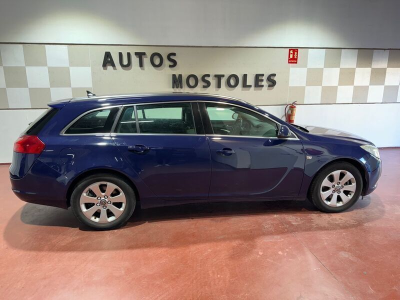 Usado Opel Insignia Cosmo 130 CV (95 kW) 2011 Azul Familiar