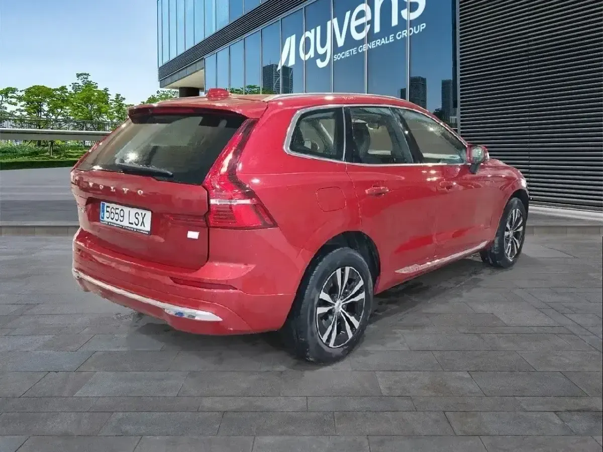 Begagnad Volvo XC60 Inscription 341 HK (250 kW) 2021 Röd SUV