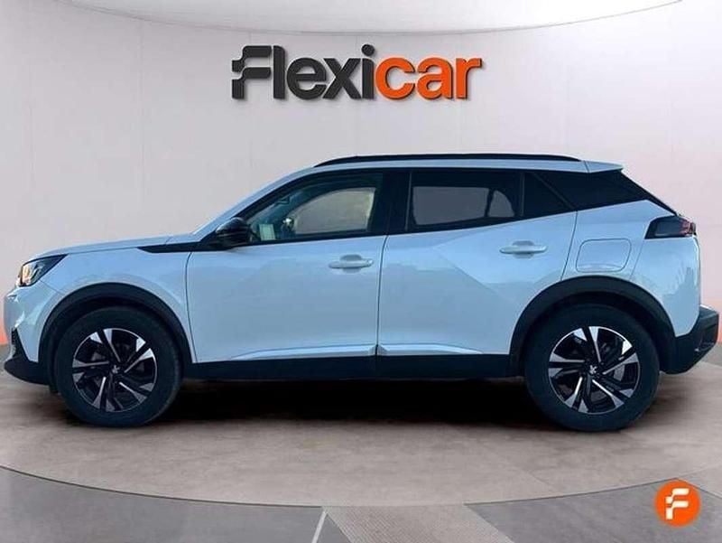 Usado Peugeot 2008 Allure 131 CV (96 kW) 2022 Blanco SUV