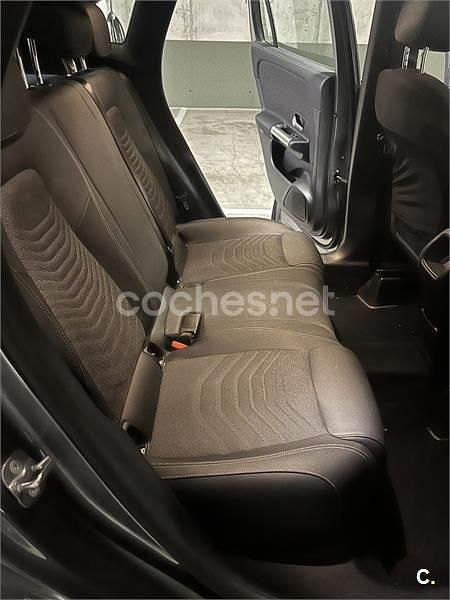 Usado Mercedes GLA200 150 CV (110 kW) 2023 Gris / plata SUV