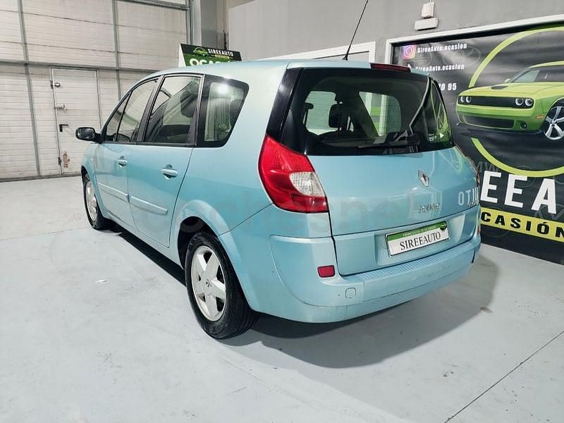 Usado Renault Grand Scénic II Dynamique 130 CV (95 kW) 2007 Azul Monovolumen