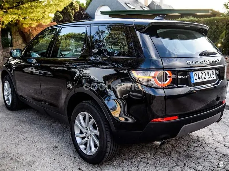 Usado Land Rover Discovery Sport HSE Luxury 150 CV (110 kW) 2018 Negro SUV