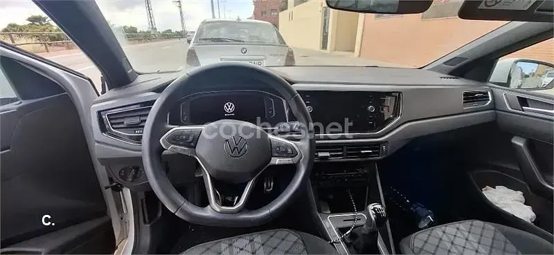 Usado VW Polo R-line 95 CV (69 kW) 2022 Blanco Utilitario